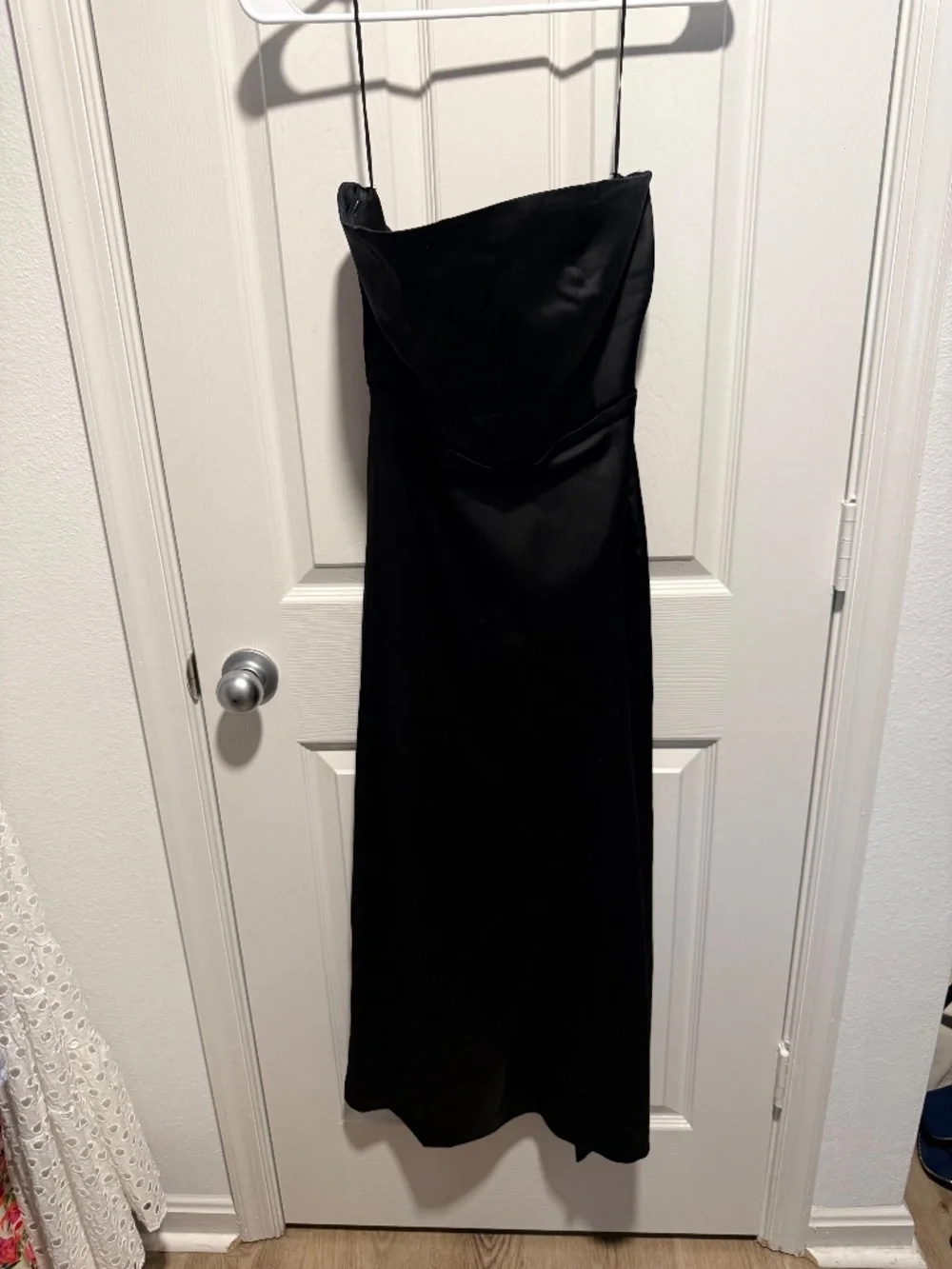 Abercrombie & Fitch, Strapless Satin Sculpt Maxi Dress, size L